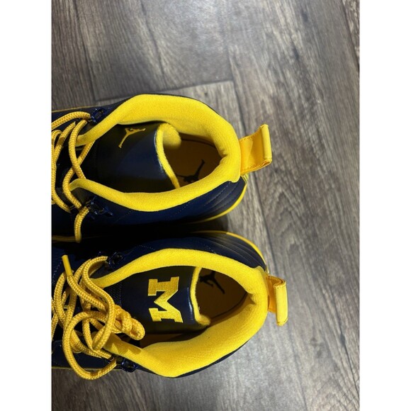 Air Jordan 12 Michigan Wolverines Football Cleats PE, Size 18 FJ6219-407 - Picture 3 of 7